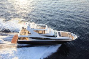 Prestige Yachts 750
